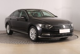 Volkswagen Passat B8 , Automat, Skóra, Navi, Klimatronic, Tempomat, Parktronic,