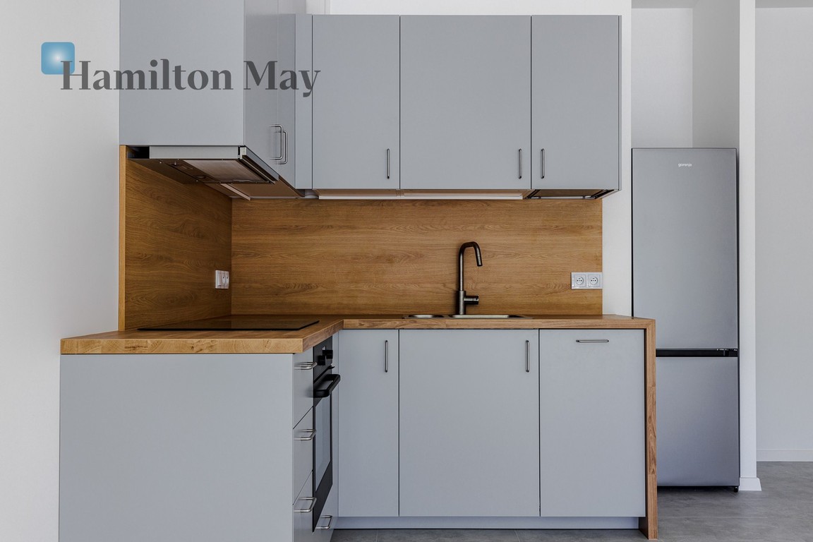 Jasny apartament z balkonem i widokiem na zieleń - Widok 5