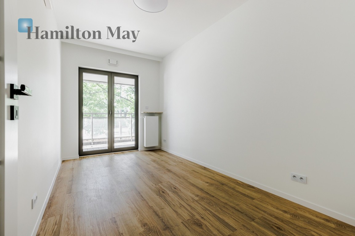 Jasny apartament z balkonem i widokiem na zieleń - Widok 6