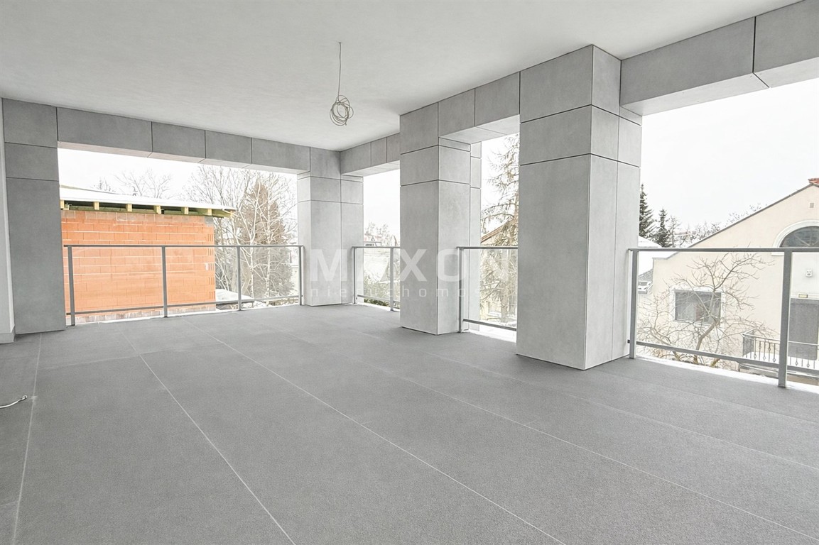 Piekne, nowoczesne, wysokie biuro z tarasem 50 mkw - Ansicht 2