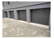 Nowa brama garażowa segmentowa FAKRO 3000x2500 antracyt Czyste powietrze 