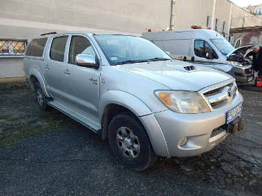 Toyota Hilux-1