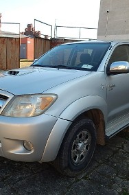 Toyota Hilux-2