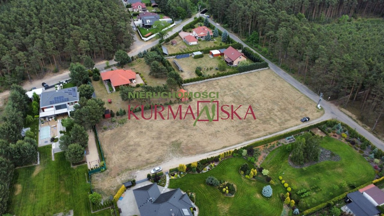działka lub grunt na sprzedaż