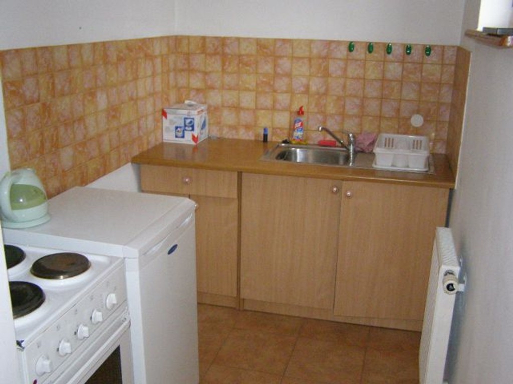Komandprska, budynek Dachbudu