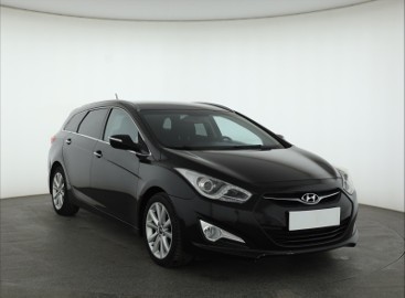 Hyundai i40 , Klimatronic, Tempomat, Parktronic,ALU