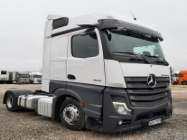 Mercedes-Benz actros-1