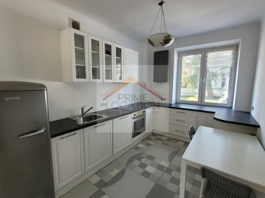 1 bedroom / separate kitchen / Bankowy square-1