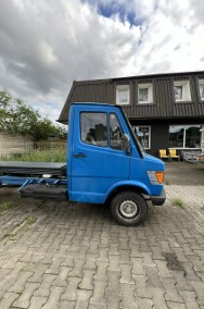 Mercedes-Benz 308 Autko-2