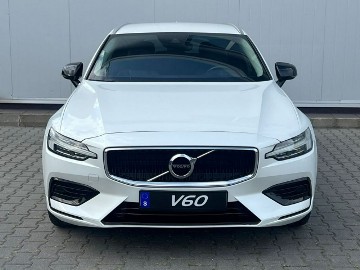 Volvo V60 II Biała Perła Bezwypadkowy Oryginalny Lakier Gwarancja 1 Rok