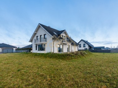 <p>Rodzinny dom pod Gdańskiem / Spokojna okolica</p>-1