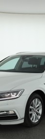 Volkswagen Passat B8 , Automat, Navi, Klimatronic, Tempomat, Parktronic,-3