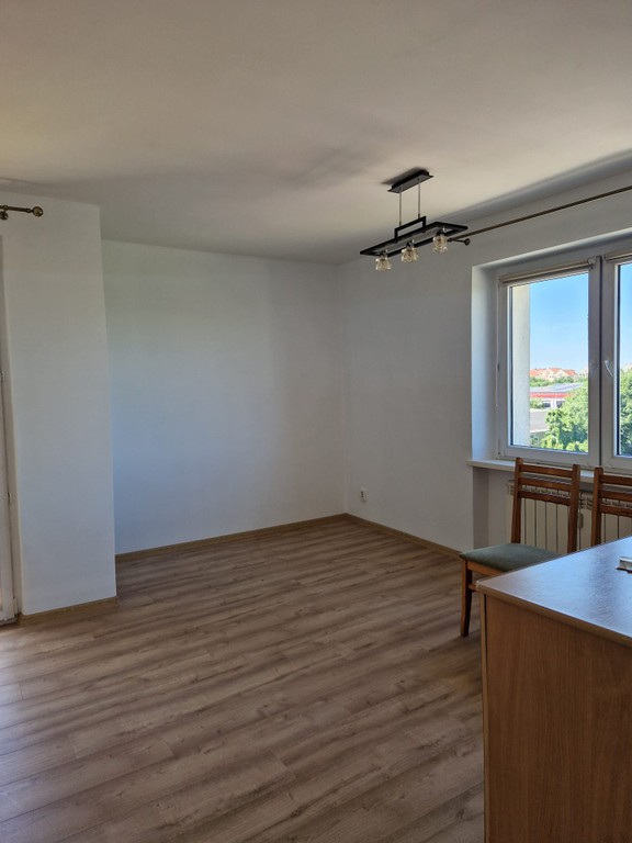 Wynajmę mieszkanie dwupokojowe z balkonem - Widok 5
