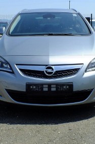 Opel Astra J 1.4 Turbo Cosmo Edition 140 KM Klimatyzacja, xenon, szyberdach-2