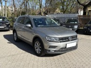 Volkswagen Tiguan , Salon Polska, Serwis ASO, DSG, VAT 23%, Navi, Klimatronic,