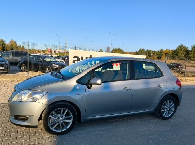 Toyota Auris I-1