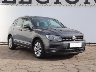 Volkswagen Tiguan , DSG, Navi, Klimatronic, Tempomat, Parktronic,-1