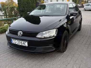 Volkswagen Jetta VI-1