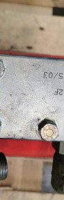 Cylinder hydrauliczny poziomowania łyżki Manitou MT 1030-3