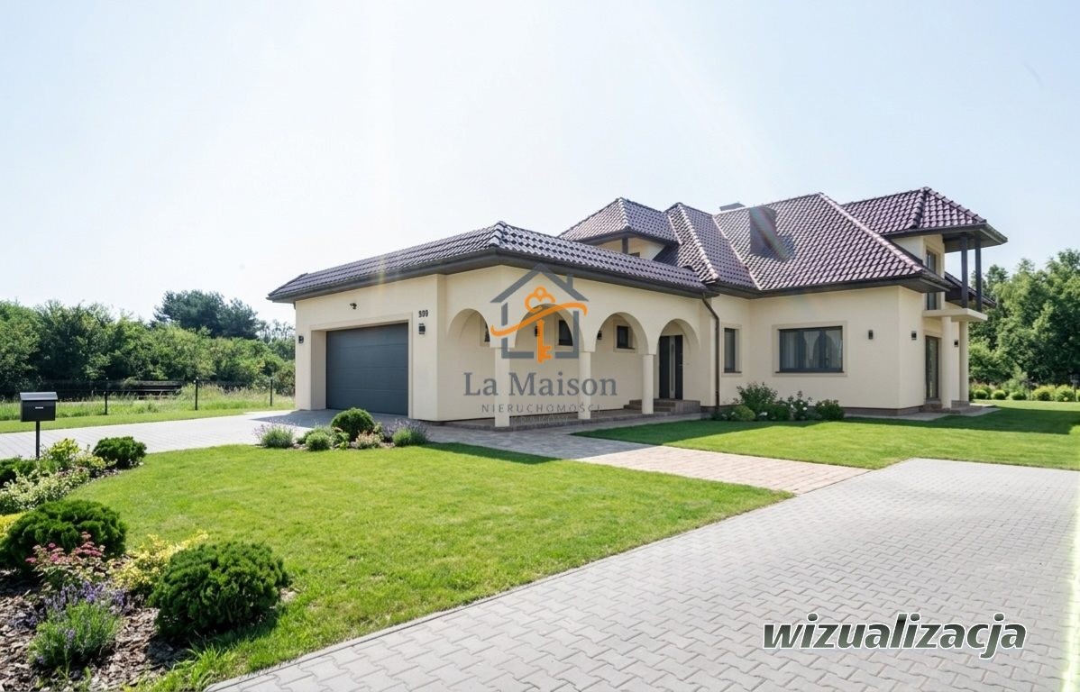 Wolnostojący dom do wykończenia. Działka 31 ar