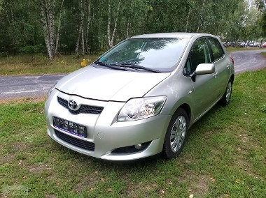 Toyota Auris I-1