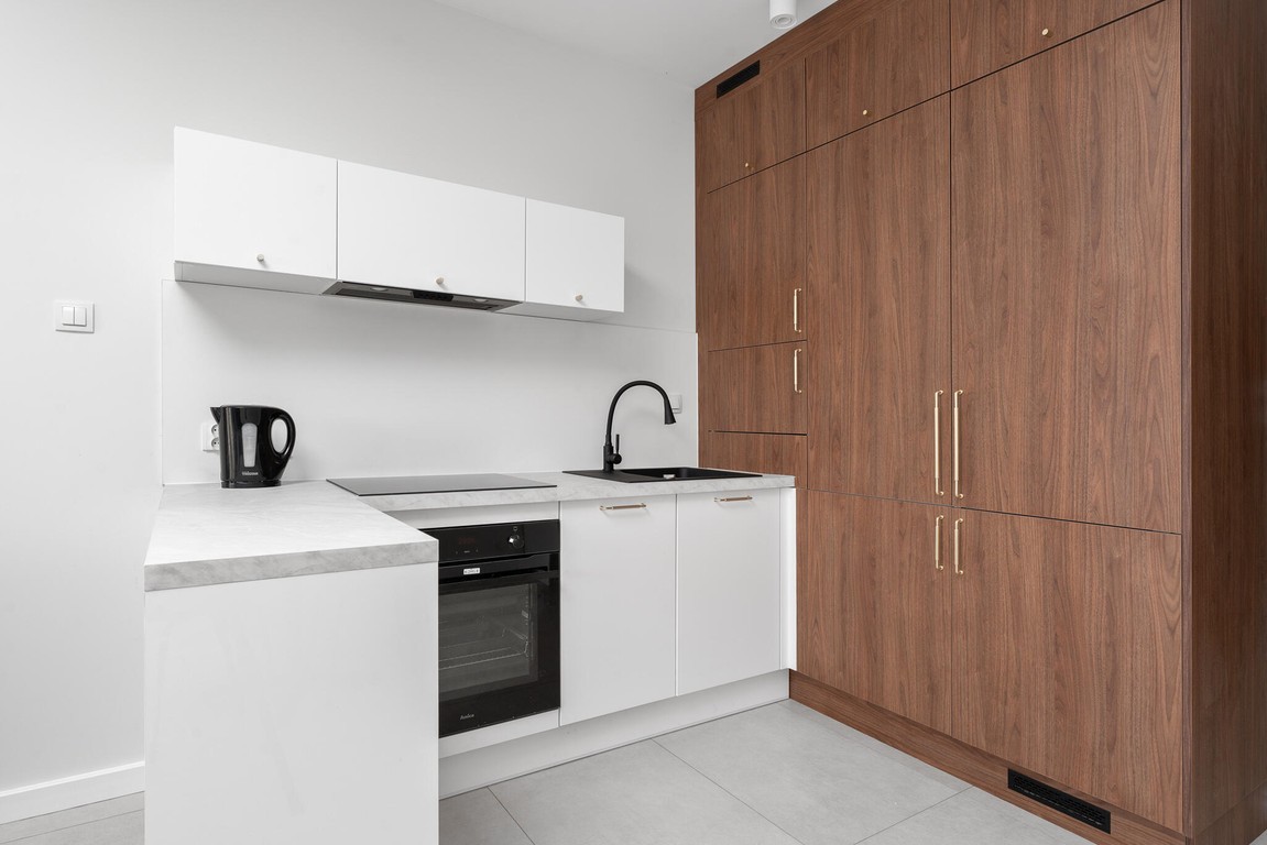 Nowa|Cicha| Widna | Przestronna 35 m² Kawalerka| Widzew| Klima|Garaż - Widok 2