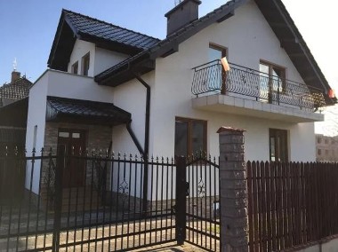 Dom Kraków Podgórze, Łagiewniki-1