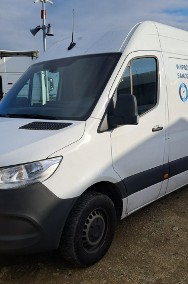 Mercedes-Benz Sprinter-2