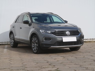 Volkswagen T-Roc , Salon Polska, Serwis ASO, Automat, VAT 23%, Klimatronic,-1