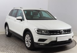 Volkswagen Tiguan , Salon Polska, DSG, VAT 23%, Navi, Klimatronic, Tempomat,