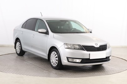 Skoda Rapid , Salon Polska, Klima, Parktronic