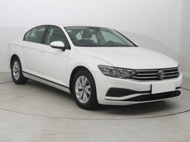 Volkswagen Passat B8 , Salon Polska, Automat, VAT 23%, Klimatronic, Tempomat,-1