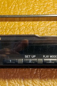 panel radia SONY XR-5880R-2