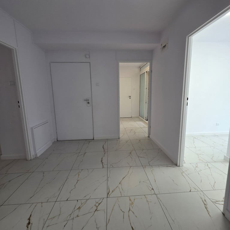 Lokal 75 m² z umywalkami w lokalu - Ansicht 2