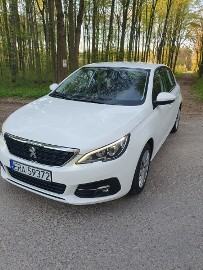 1.5 diesel, zarejestrowany i ubezpieczony.