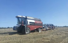 KOMBAJN ZBOŻOWY ROSTSELMASH VECTOR 420 2015r HEDER 5M PRZYSTAWKA DO KUKURYDZY