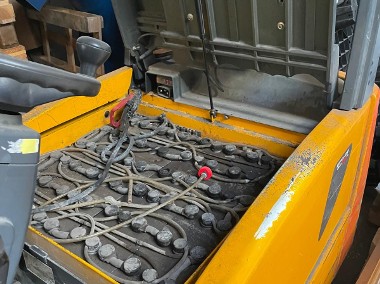 Wózek elektryczny Jungheinrich 1,6 tony rok 2004r-1