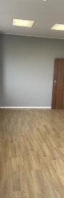 Biura 60 m2 ; 3 pokoje + korotarz-4