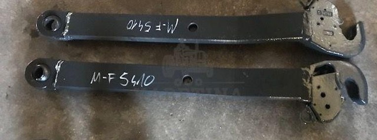 Massey Ferguson [Seria 5400] - Wieszak Podnośnika-1