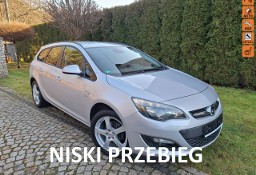 Opel Astra J Sport Tourer- 1.4 Turbo Energy