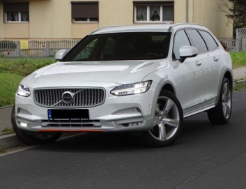 Volvo V90 II