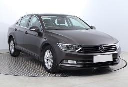 Volkswagen Passat B8 , Salon Polska, Serwis ASO, Klimatronic, Tempomat, Parktronic