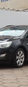Opel Astra J , Klimatronic, Tempomat, Parktronic, Podgrzewane siedzienia-3