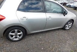 Toyota Auris I sprzedam fajne zadbane auto toyota auris