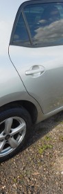 sprzedam  fajne  zadbane auto toyota auris-4
