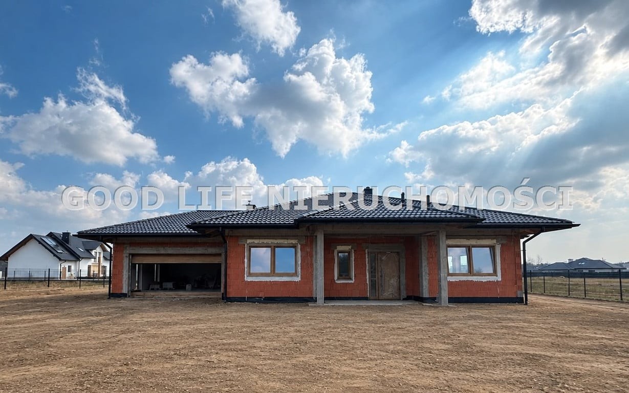 Dom na sprzedaż, 4 pokoje, 168 m², Tajęcina