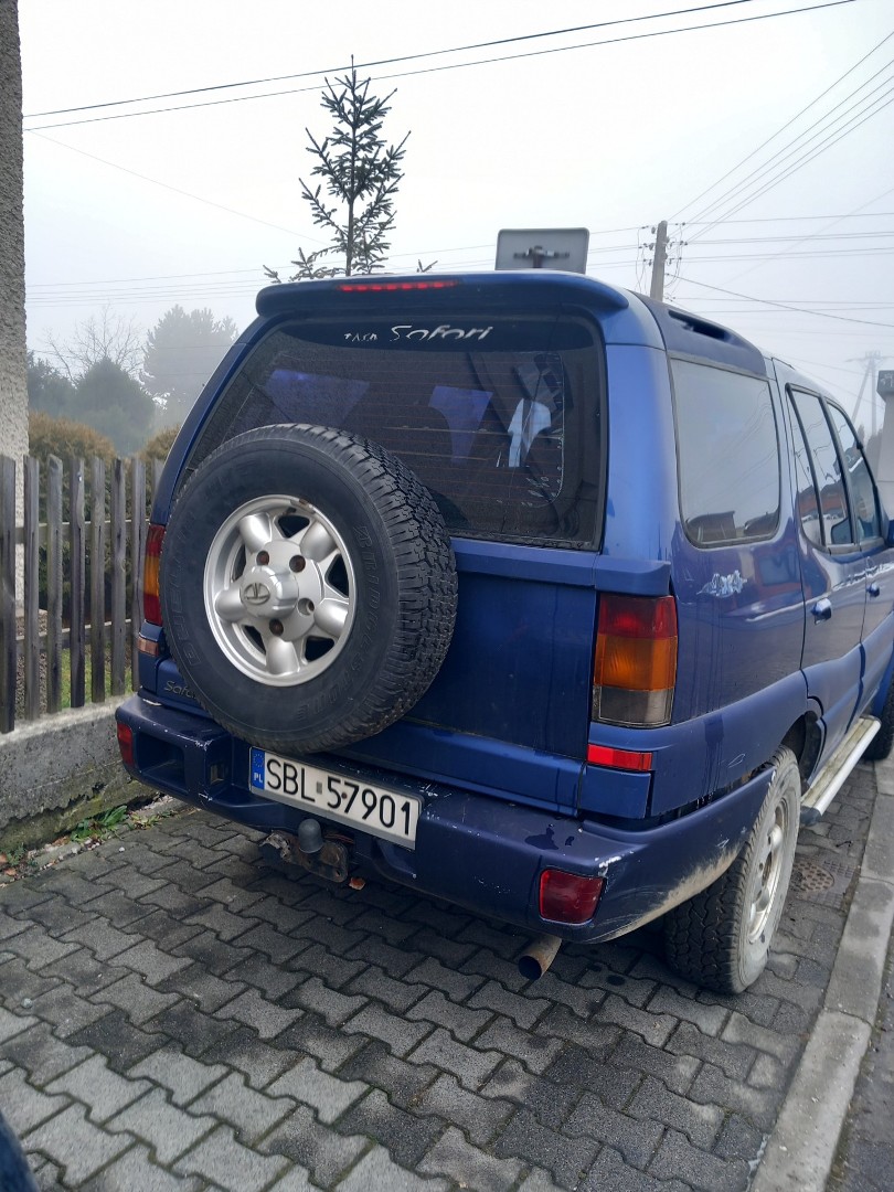 Tata Safari I Samochód terenowy 4x4, 7 osobowy. 2004 r.Silnik 1