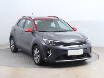 Kia Stonic , Serwis ASO, VAT 23%, Klimatronic, Tempomat, Parktronic,