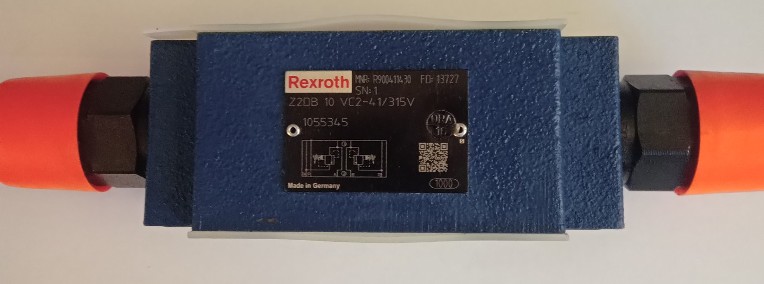 Rexroth R900925657 4WREE 6 W16-2X/G24K31/A1V zawór hydrauliczny NOWY-1