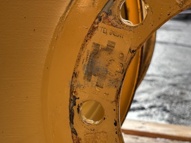 Felga CAT TH407 DW15LX24 R24 JLG 1001090637-1